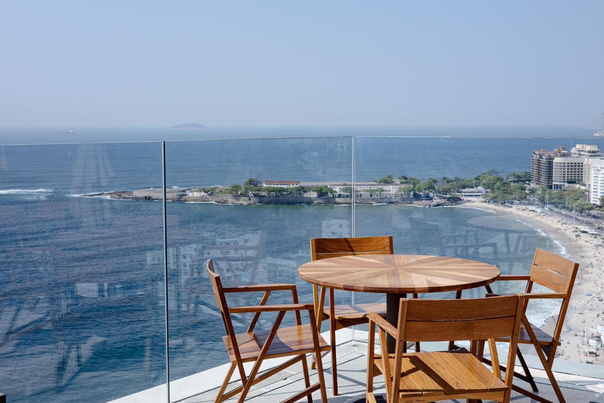 리우 오톤 팰리스 호텔 리오데자네이루 외부 사진 The view from the rooftop